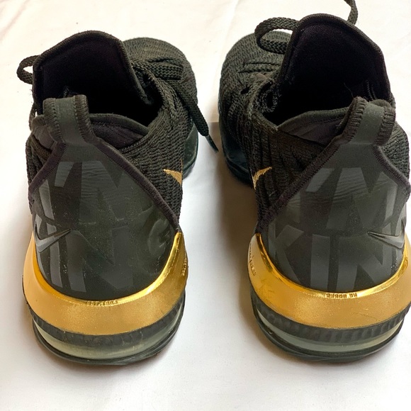 Lebron James 16 Men Nike Kicks Low Black Gold Shoe BQ5970 007 Basketball Size 10 - Picture 3 of 7